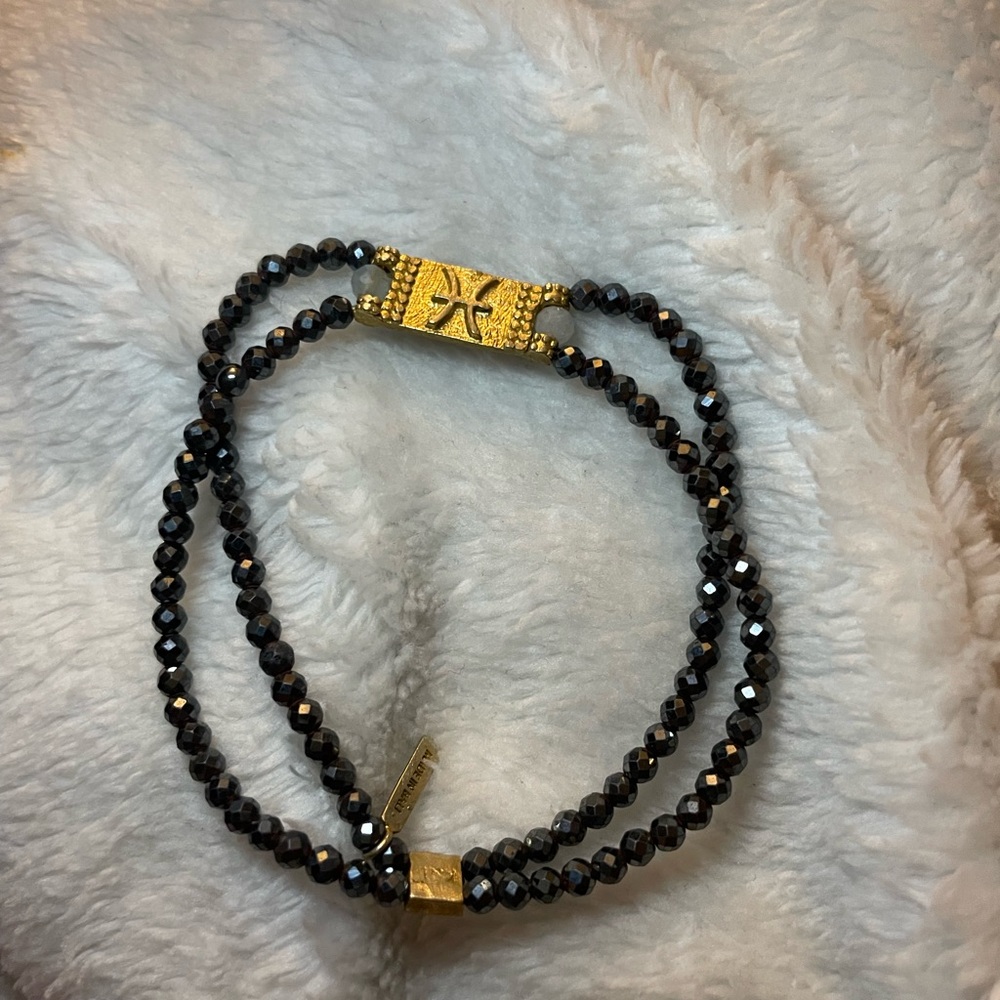 Gold Plate Pisces Zodiac Bracelet with Faceted Hematite and Aquamarine Beads - Picture 3 of 7